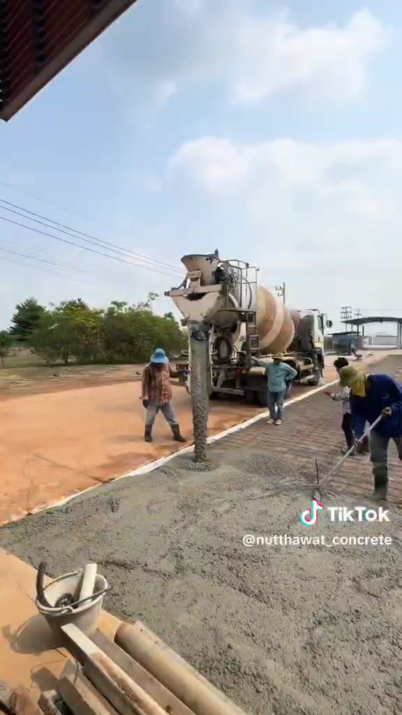 วิดีโองานเทคอนกรีต ณัฐวัสส์คอนกรีต